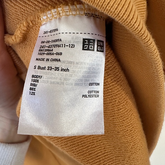 Uniqlo Crewneck Sweatshirt, Color Yellow, Size Small - Picture 3 of 5